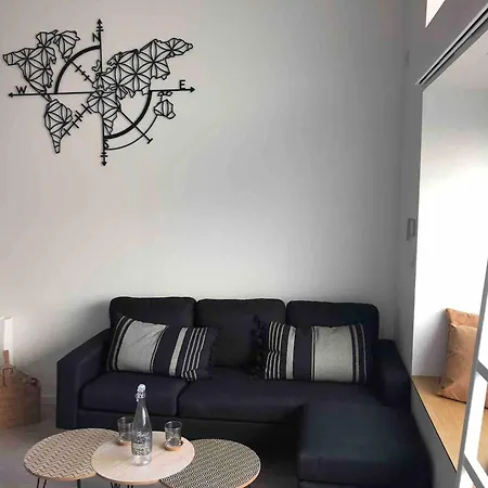 Au Coeur De Ferrand 30 M² Cheminee